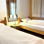 Colline 3 By Interhome שמפקס
